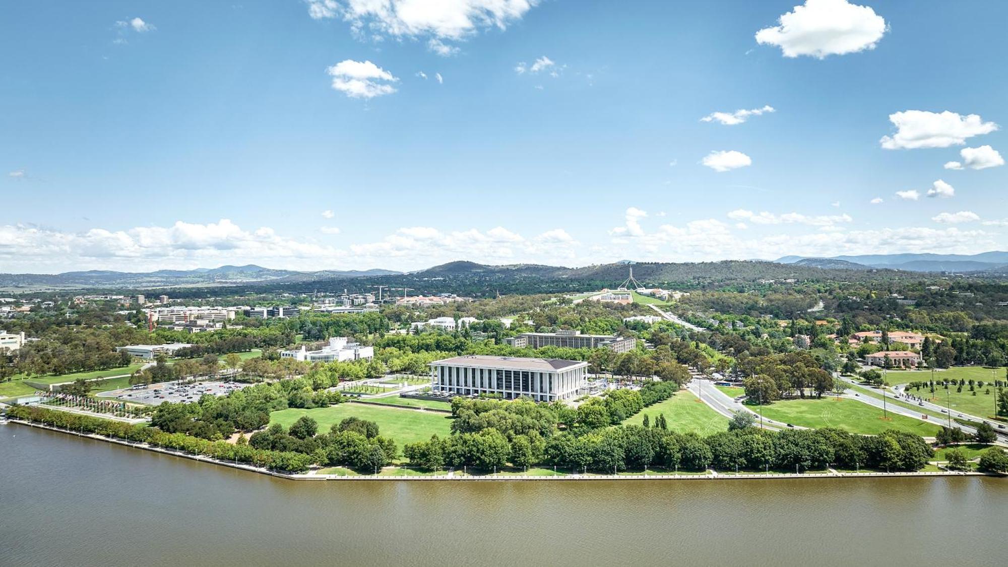 Meriton Suites Canberra Exterior photo Aerial view of the Australian Institute of Sport