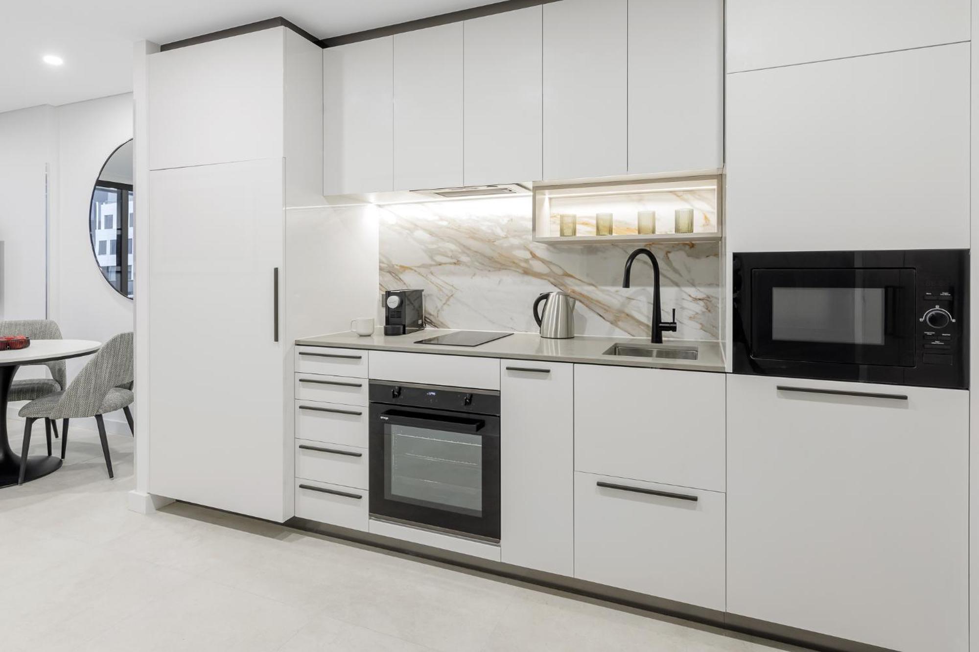 Meriton Suites Canberra Exterior photo A modern kitchen